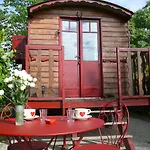 Les Des Mousquetaires Chalet *