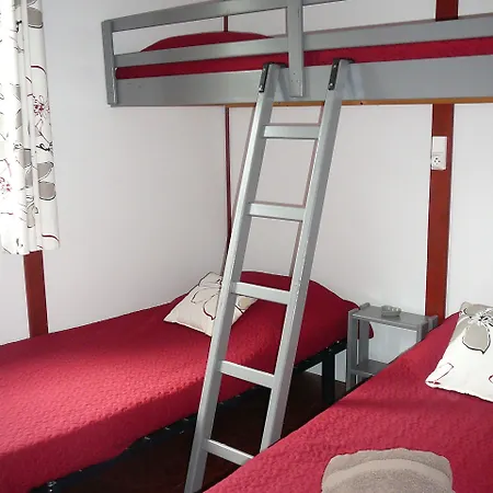 Les Des Mousquetaires Chalet *