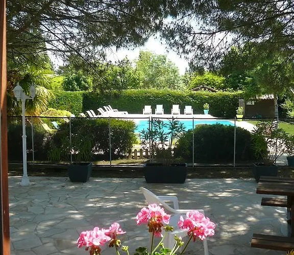 Les Des Mousquetaires Chalet *