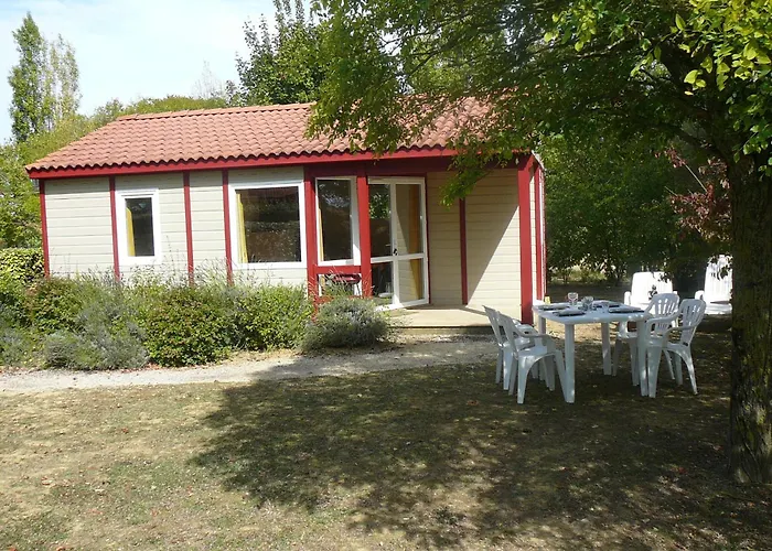 Les Des Mousquetaires Chalet *